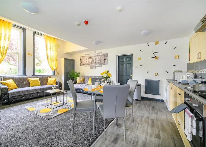 -F5Gh- For Relaxed & Cosy Stay, Free Parking, Wifi