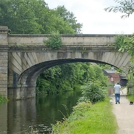 -F5Gh- For Relaxed & Cosy Stay, Free Parking, Wifi Leeds  Exterior photo