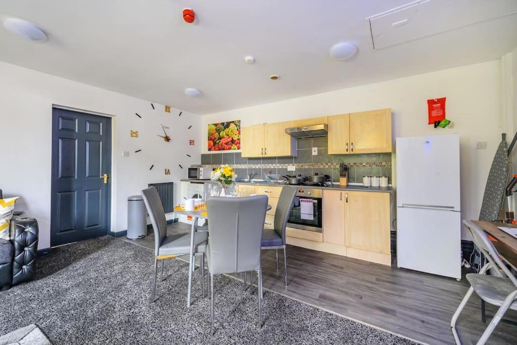 -f5gh- For Relaxed & Cosy Stay, Free Parking, Wifi Appartement